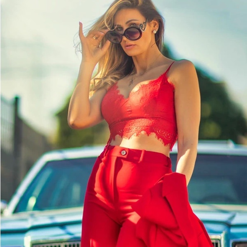 House of CB red lace crop top size small